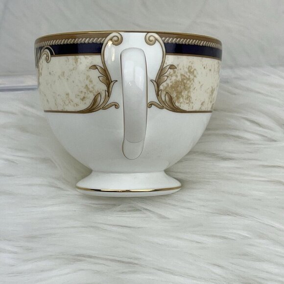 Wedgwood Cornucopia Cup and Saucer Set Bone China 1995 From England - Picture 4 of 16